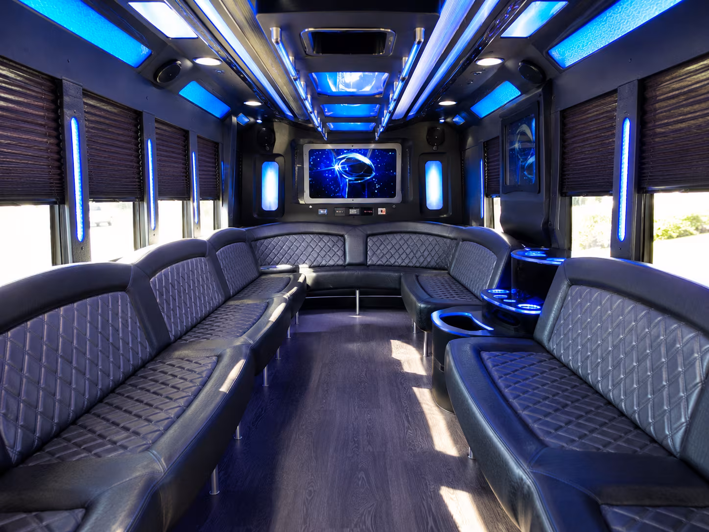 blog rent a bus to q2 stadium hero
