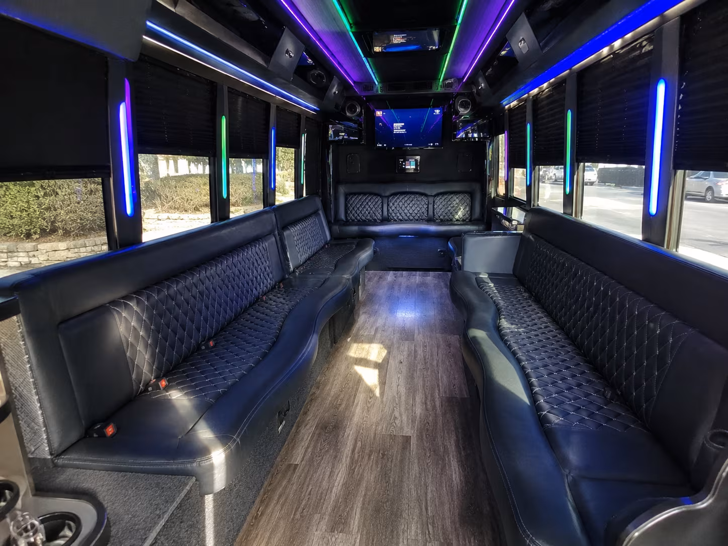 georgetown 15 passenger party bus interior