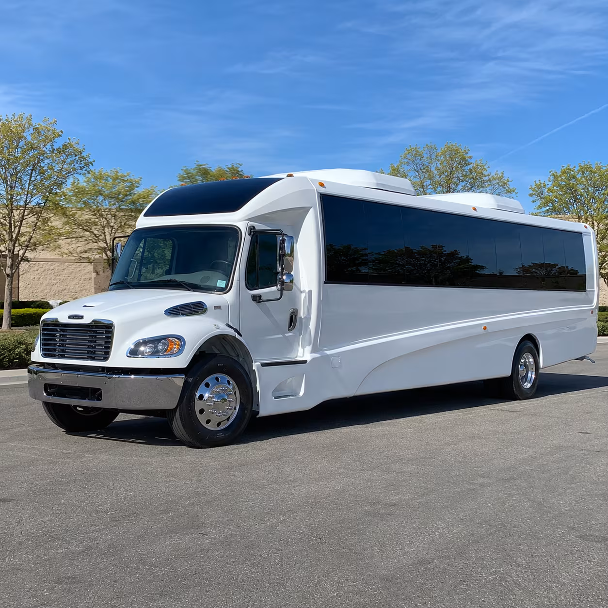 georgetown 28 passenger minibus