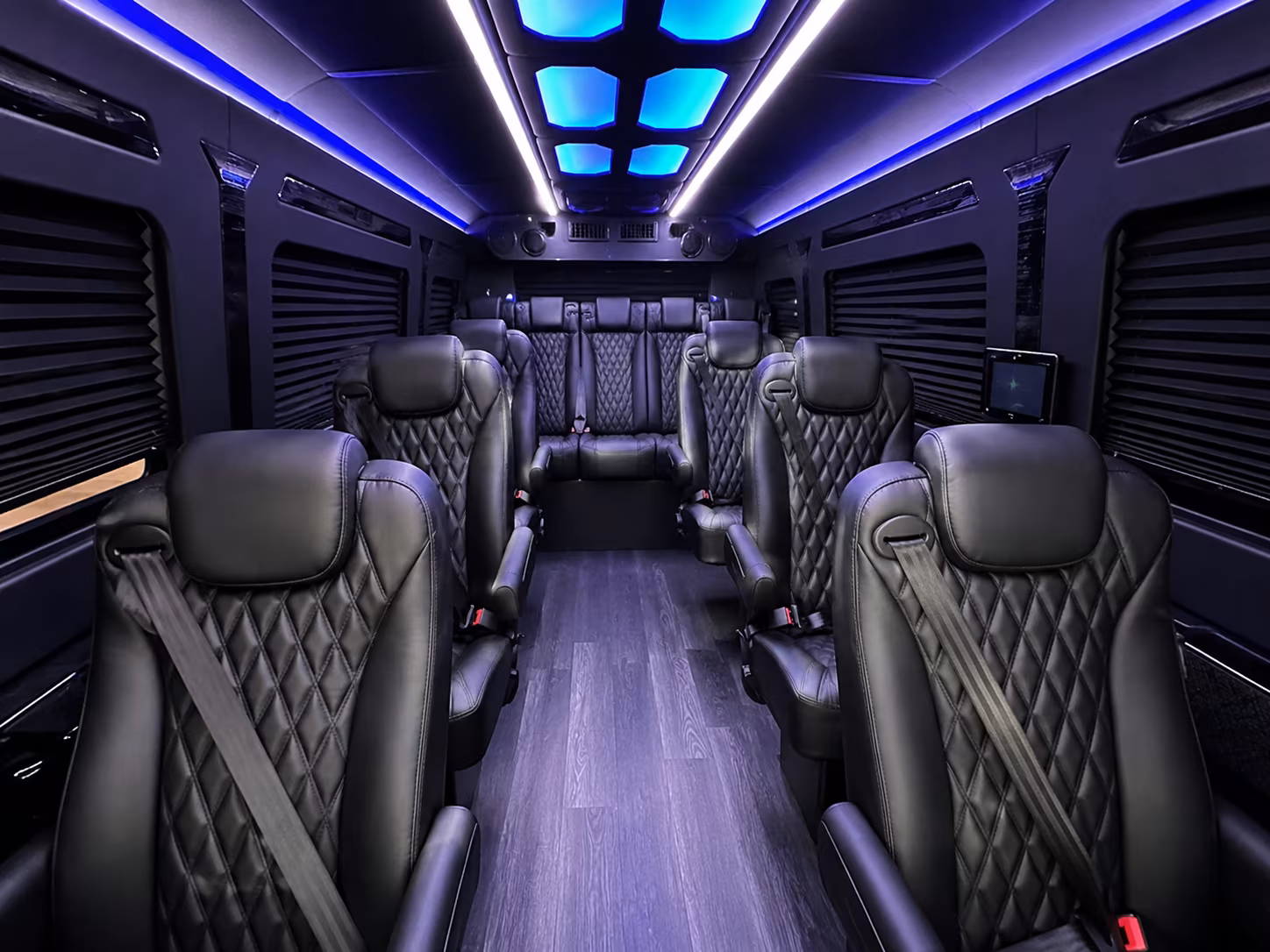 georgetown sprinter van with driver inside